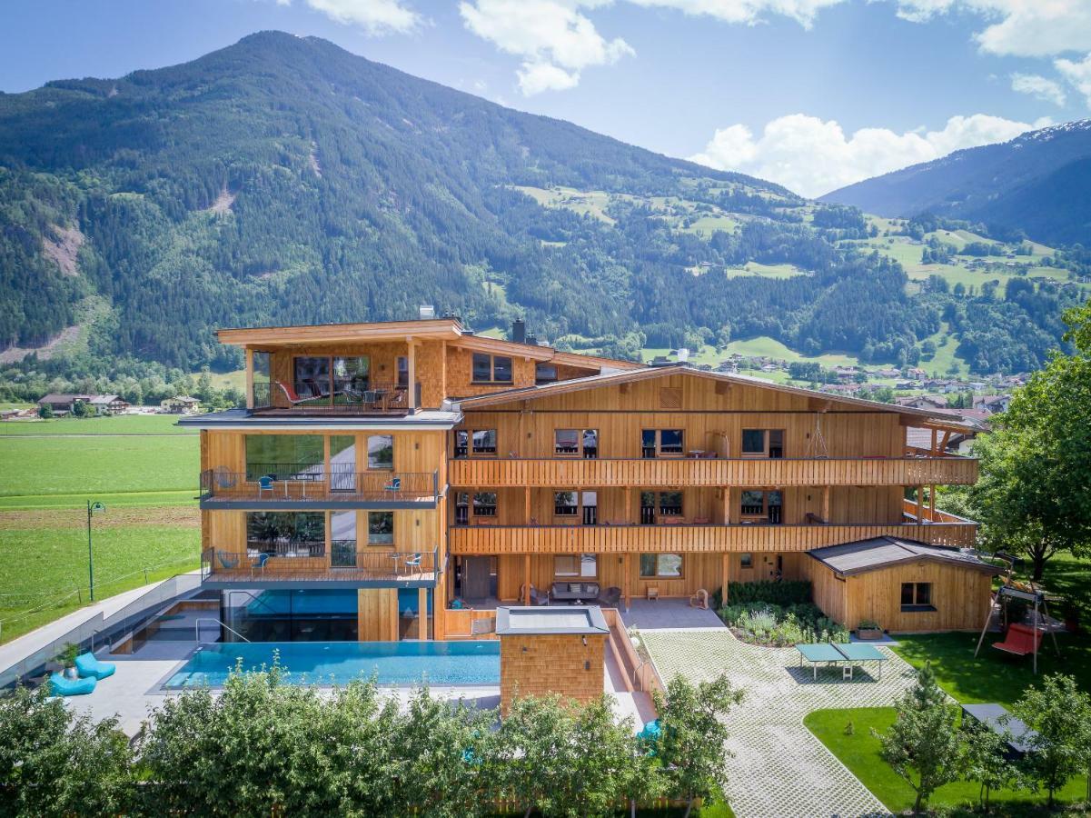 Appartement Zillertal Klee Mit Restaurant Kleementine Ried im Zillertal Exterior photo